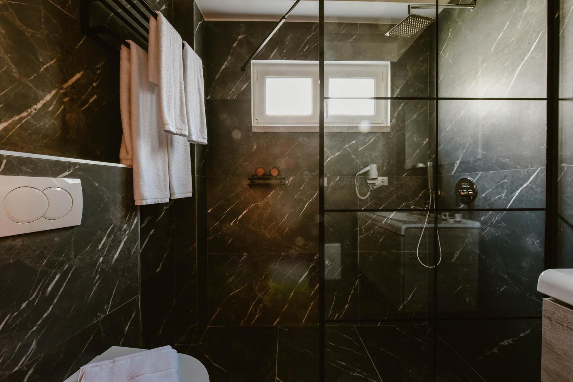 Villa Loredan Shkoder Bagian luar foto